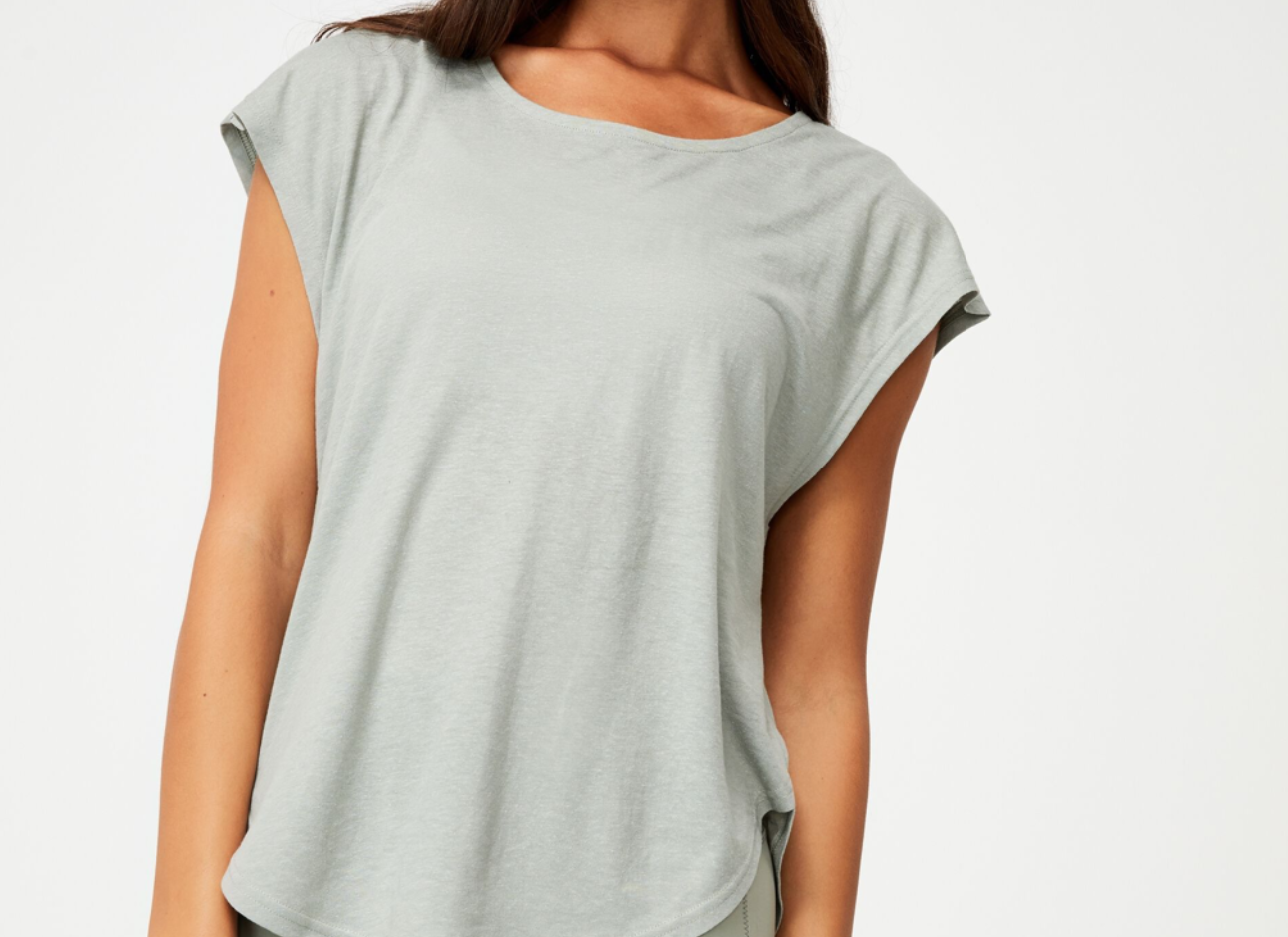27 Best Yoga Tops to Wear To Class
